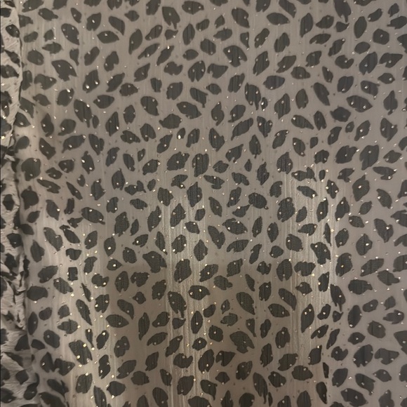 Elegant Black and White Patterned Dress - Picture 5 of 11